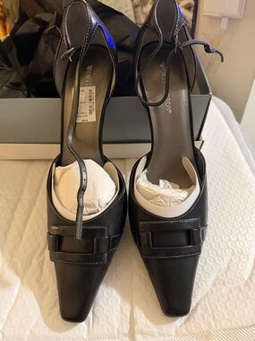 Worthington Black Pointed Toe Ankle Strap Buckle Pump